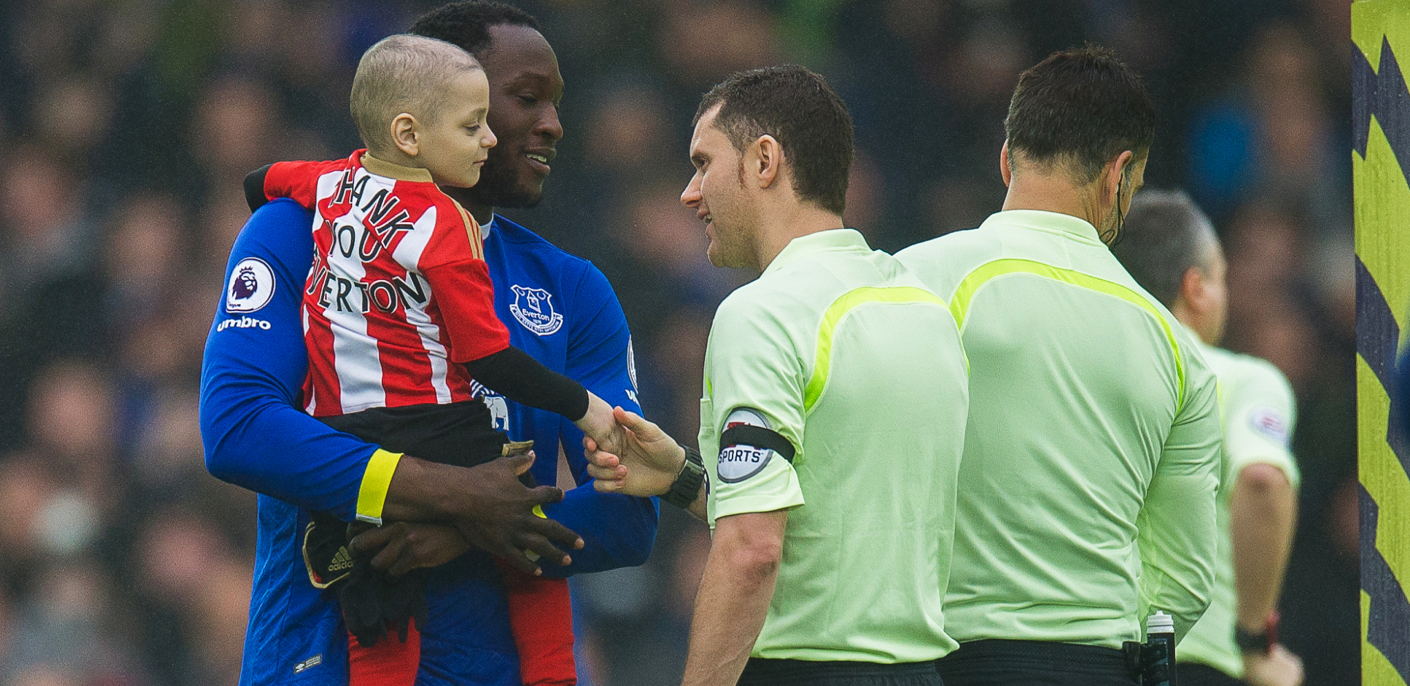 OGLASIO SE SLAVNI FUDBALER POVODOM VELIKE SRAMOTE NAVIJAČA ŠEFILDA Voli te tvoj najbolji prijatelj zauvek
