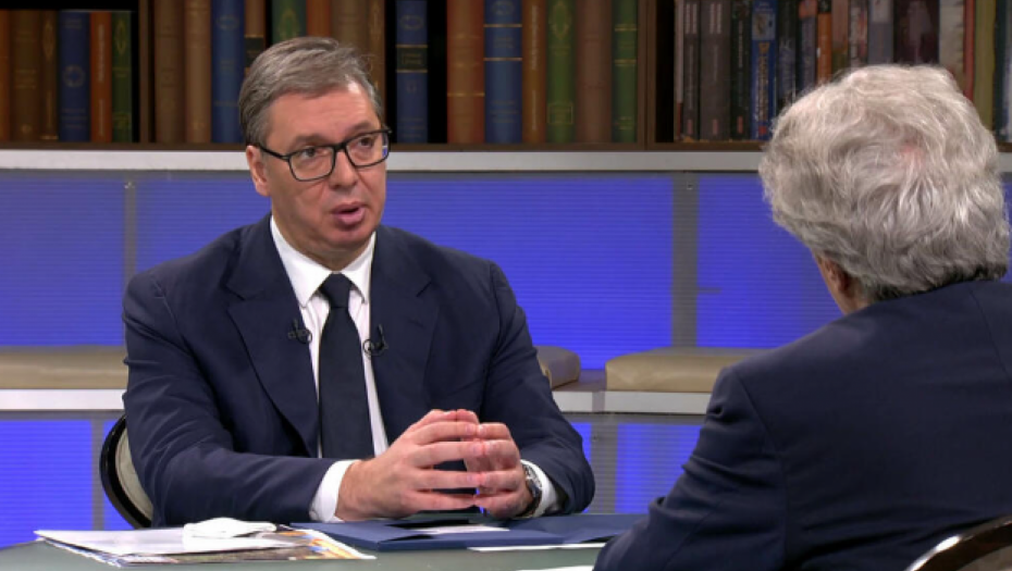 VUČIĆ OPLEO MIHAJLOVIĆKU "Kad izgubite debelu fotelju onda brinete o donjem delu leđa"