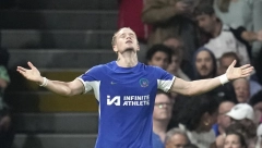 ČELSI KONAČNO SLAVIO Lukić propustio veliku priliku da upiše prvenac