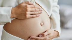 STIŽE DESETA BEBA! Ova žena ima devetoro dece - bila je trudna 12 godina uzastopno, ali tu se NE ZAUSTAVLJA