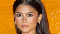 ISKOPIRALA FAZON VODITELJA Zendajin brutalan autfit zapalio mreže, njenom ukusu nema mane