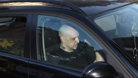 PRVA FOTKA ZORANA MARJANOVIĆA NAKON IZLASKA NA SLOBODU Prestao da se krije nakon tri meseca (FOTO)