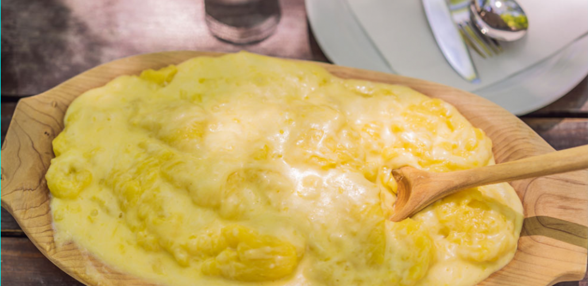 "SPREMIĆE NAM BABA" Crnogorci šokirali turiste cenom kačamaka: Ovo niste očekivali!