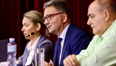 Održan okrugli sto u Kragujevcu, u okviru javne rasprave o Nacrtu zakona o javnom informisanju i medijima i Nacrtu zakona o elektronskim medijima.