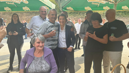 OVAKO SE SLAVIO POČETAK RADOVA NA VIDIKOVCU NA KABLARU (FOTO/VIDEO)