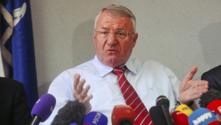 ŠEŠELJ O PETOM OKTOBRU Uz pomoć zapadnjaka najgori šljam i ološ u Srbiji dočepao se vlasti