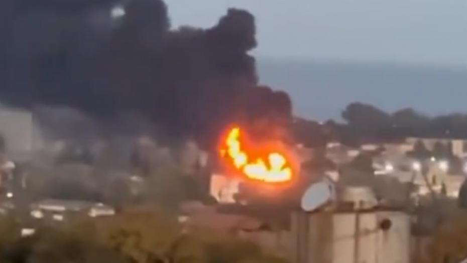 "GRAĐANI DA NE IZLAZE NAPOLJE" U Osijeku je i dalje opasno posle velikog požara u kom je gorela plastika