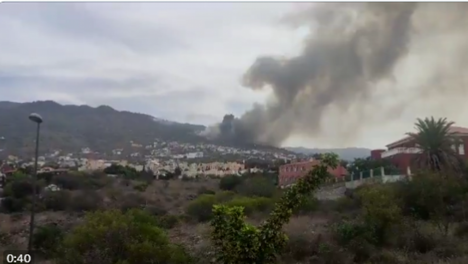 DRAMA NA POZNATOM LETOVALIŠTU Vatra je došla skoro do kuća, u toku je evakuacija