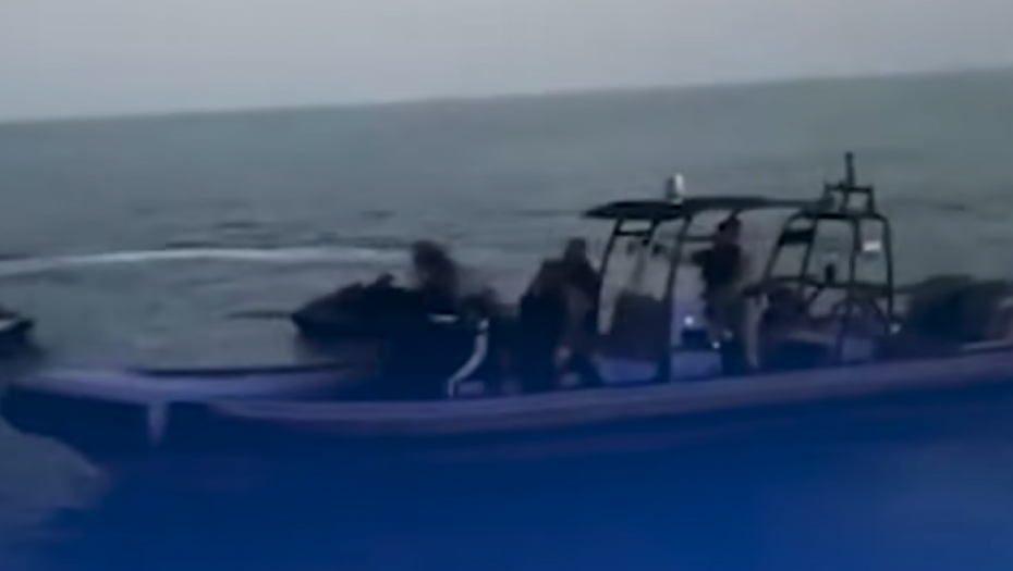 UKRAJINSKI KOMANDOSI NA DŽET SKIJAMA UPALI NA KRIM Iznenadili Ruse usred noći, imali samo jedan zadatak (VIDEO)