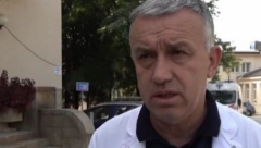 DIREKTOR ELEK POTVRDIO U KBC Kosovska Mitrovica dopremljeno više od 4.000 doza vakcina