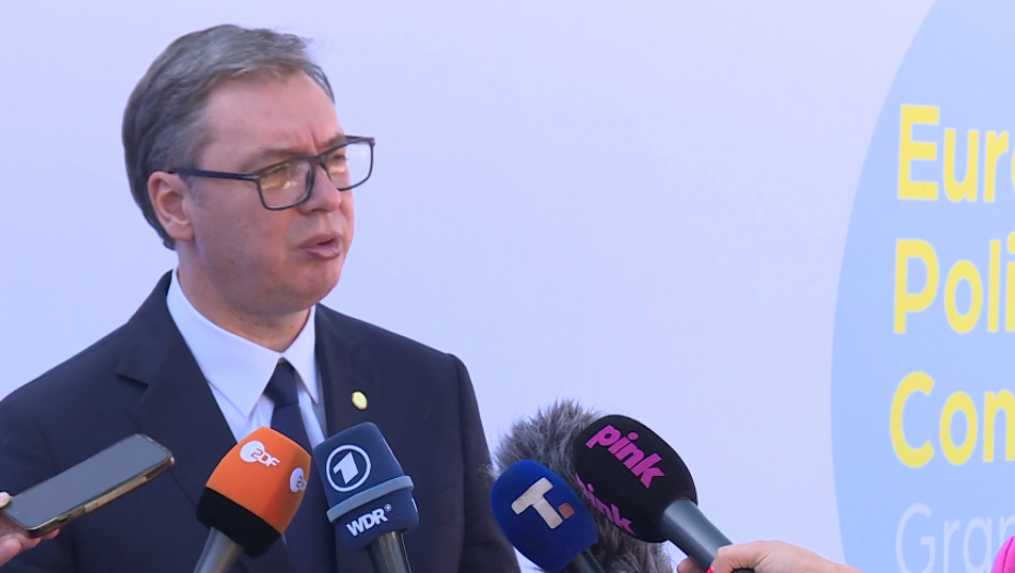 "POSLEDNJI PUT JE 14.000 LJUDI BILO BLIZU ADMINISTRATIVNE LINIJE..." Vučić se javio iz Granade, predsednik u diplomatskoj borbi za Srbiju (VIDEO)