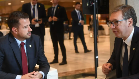 VUČIĆ SE SASTAO SA MILATOVIĆEM Predsednik Srbije saopštio glavnu temu razgovora