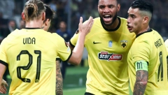 OGLASILI SE IZ AEK-A POVODOM ZASTAVE "KOSOVO JE ALBANIJA" Evo šta će biti sa odgovornima