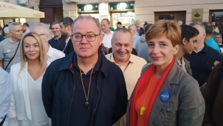 ZLOUPOTREBLJAVAJU TUĐU NESREĆU Opozicija opet pokušava na silu da se dočepa vlasti (VIDEO)