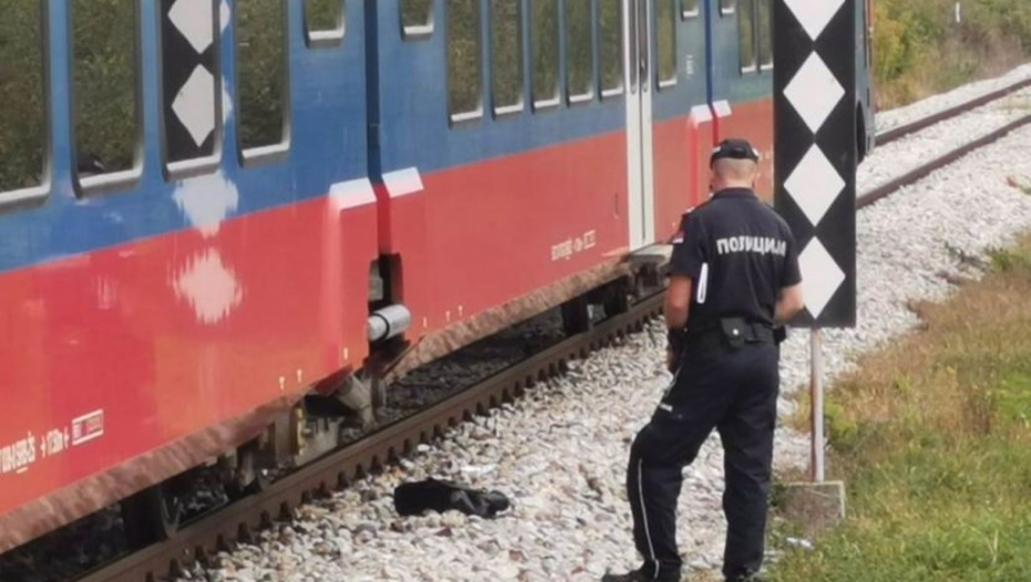 LOKOMOTIVA UDARILA ŽENU NA BICIKLU Nesreća na delu pruge Šabac - Ruma