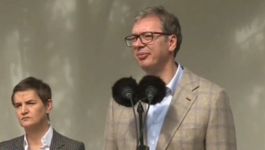 VUČIĆ U ŠOKU KAD JE ČUO BUDALAŠTINU OPOZICIONARA Ja organizovao napad na Izrael?! (VIDEO)