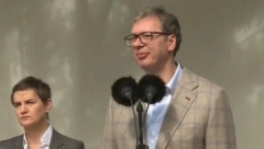 VUČIĆ U ŠOKU KAD JE ČUO BUDALAŠTINU OPOZICIONARA Ja organizovao napad na Izrael?! (VIDEO)