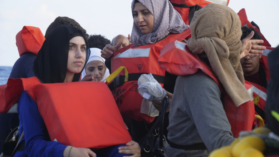 "DECA SU UMIRALA, JEDNO PO JEDNO!" BBC tvrdi: "Obalska straža Grčke odgovorna za smrt najmanje 43 migranta za tri godine!"