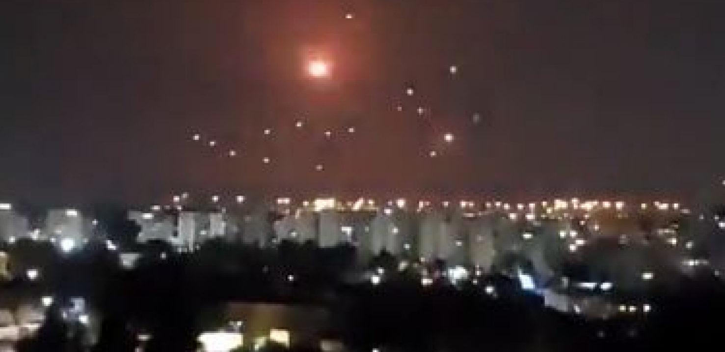 IZRAEL NAPAO SIRIJU! Udari dolaze iz dva pravca