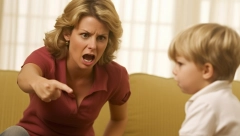 BEZDUŠNICA OSTAVILA DETE DA UMRE Aleksandra pre 2 godine napustila sina (7) u stanu bez grejanja i tople vode, i otišla da živi sa devojkom