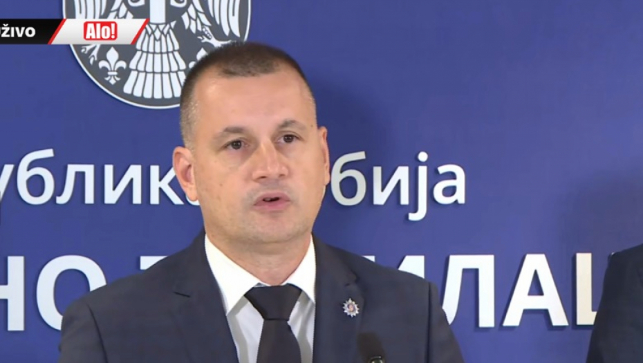 GLAVNI TUŽILAC PRVI PUT NA NEKOM SUĐENJU Nenad Stefanović stigao u sud zbog Kecmanovića, nada se da će biti osuđeni