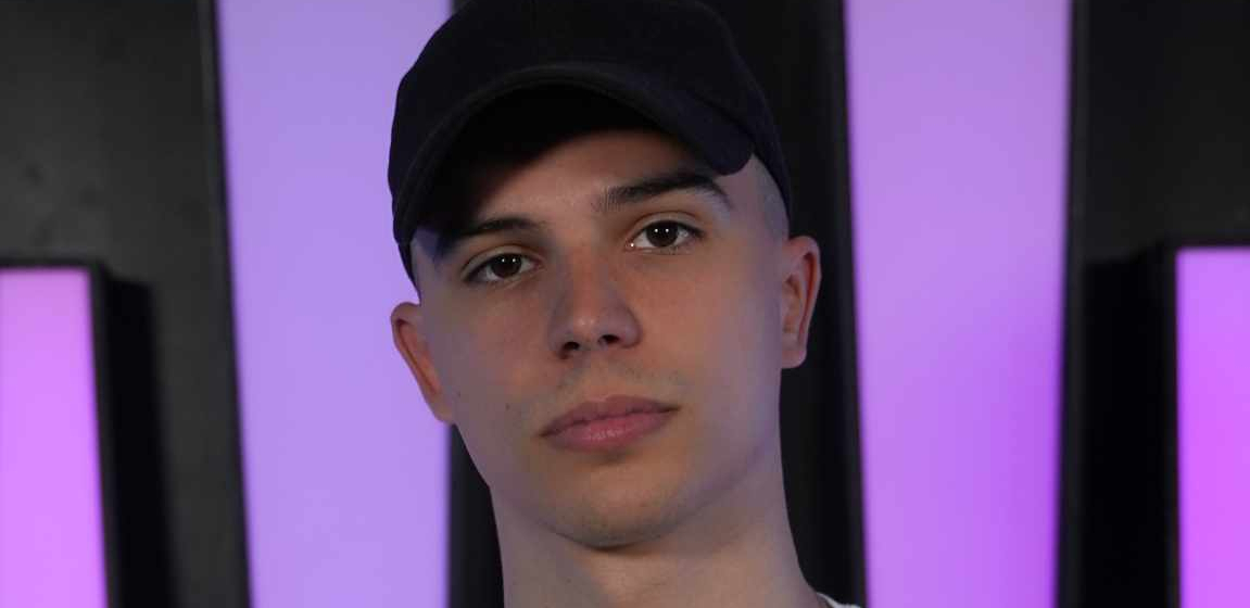 "JA SAM GEJ, ŠTA JE PROBLEM?" Vojaž šokirao priznanjem: "To svi znaju"