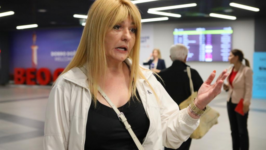 NARODNA POSLANICA ČIJI JE SIN BORAVIO U IZRAELU OTVORILA DUŠU ZA ALO! "Tek kad sam ga zagrlila na aerodromu pao mi je kamen sa srca"
