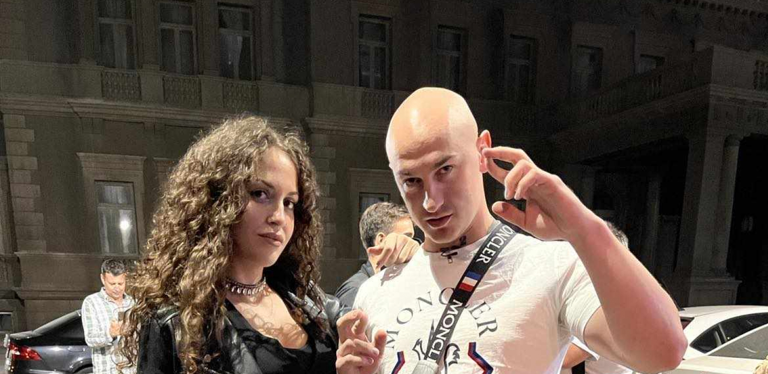 DESINGERICA PRVI PUT U JAVNOSTI SA BOMBOM OD ŽENE Nevena se pojavila golog stomaka, pa prisutne bacila u trans!