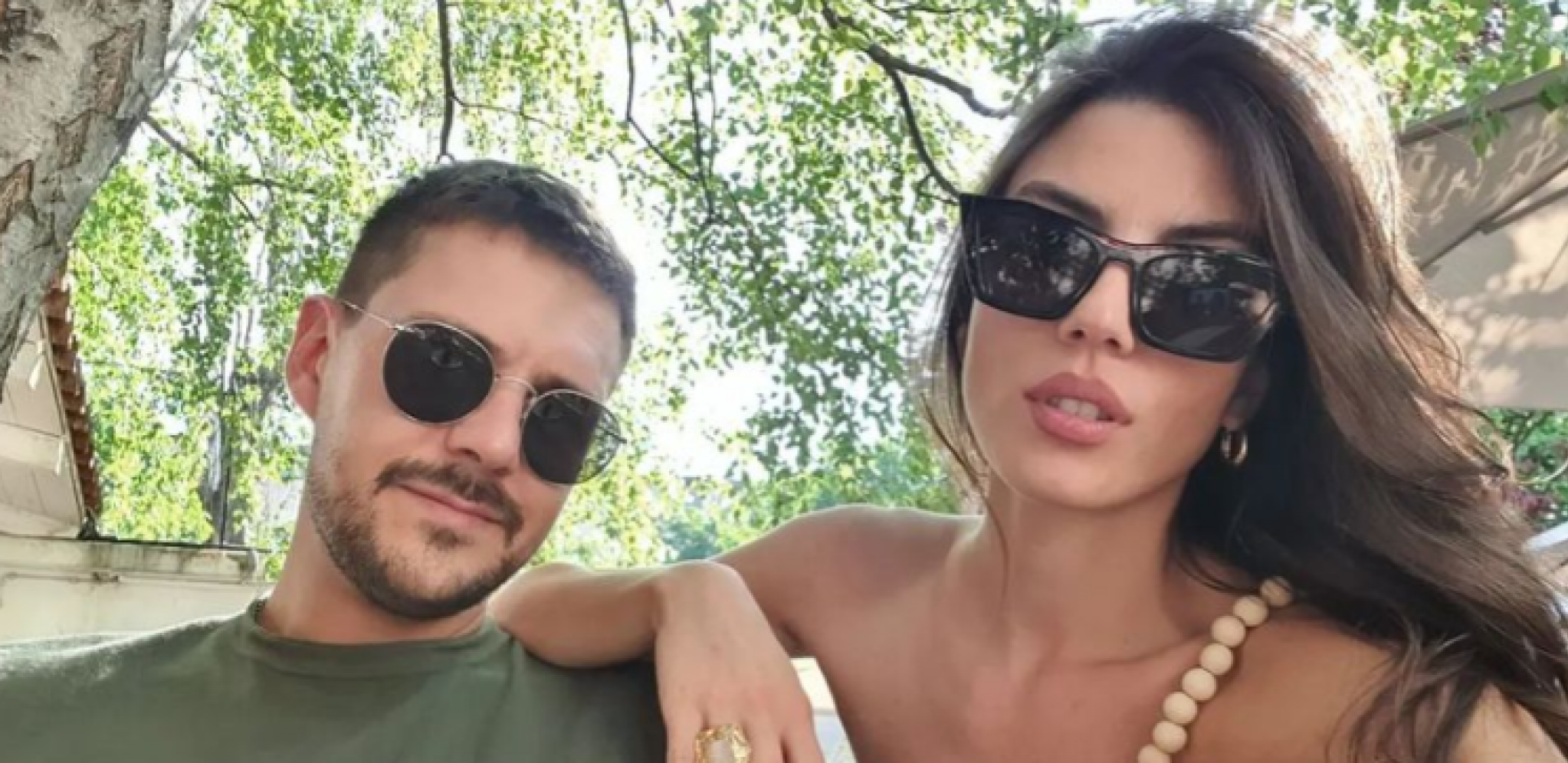 MILOŠ BIKOVIĆ I NJEGOVA SUPRUGA SE LJUBE NASRED ULICE Glumac u naletu emocija, pozirali sa sinom, komentari samo pljušte