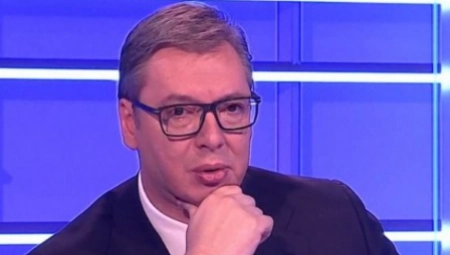 PONOSAN SAM NA VAS I ZAHVALAN Predsednik Vučić poručio penzionerima: Izveli ste zemlju na pravi put