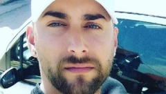 DRAGAN ČISTI ULICE BEOGRADA, A ŽENE LUDUJU ZA NJIM Prija mu popularnost ali zbog nje ima veliki problem