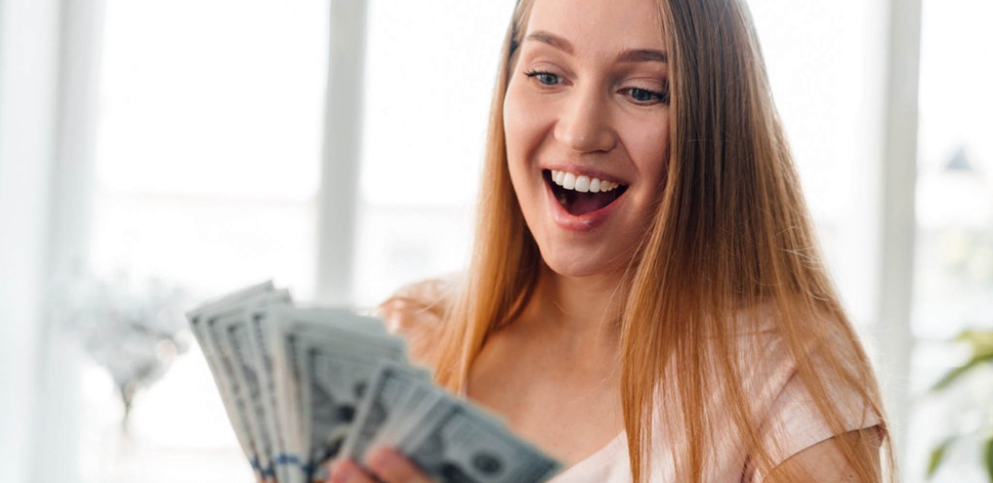 PLATA 2.000 EVRA, A SVE RADITE IZ FOTELJE U Srbiji je sve više tražen ovaj posao, ovo su uslovi