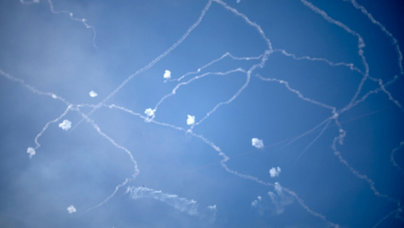 GVOZDENA KUPOLA U AKCIJI Snimljeno dejstvo izraelske PVO nad Aškelonom (VIDEO)