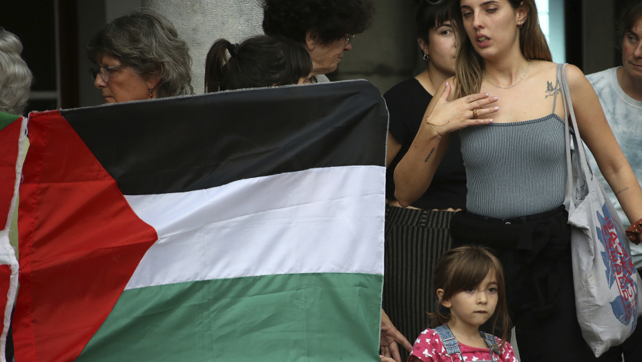TRI ZEMLJE DANAS PRIZNAJU PALESTINU Izrael burno reagovao