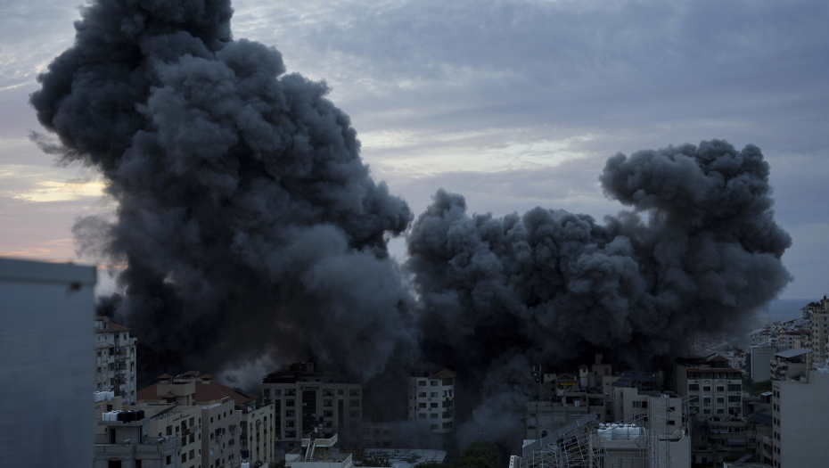 IZRAEL NE MARI ZA CIVILE Bolnica u Gazi napadnuta 40 puta u mesec dana