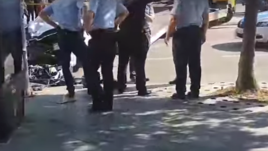 POVREĐENO VIŠE OSOBA Težak udes u centru Banjaluke (VIDEO)