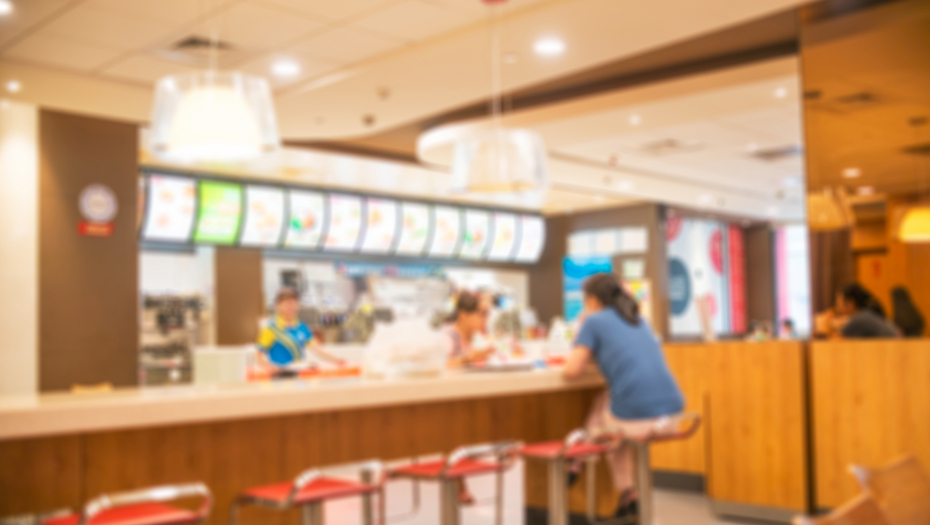 "JAVITE SE, JA TO SVAKAKO NE JEDEM" Gest ovog radnika u restoranu brze hrane će vam vratiti veru u ljude