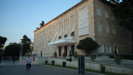 EU U NEVERICI Dali Albancima ogromne pare, nestalo 33 miliona evra