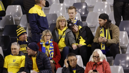 POTRESNE SCENE IZ BRISELA OBILAZE SVET Policija nikome ne dozvoljava da napusti stadion (FOTO/VIDEO)