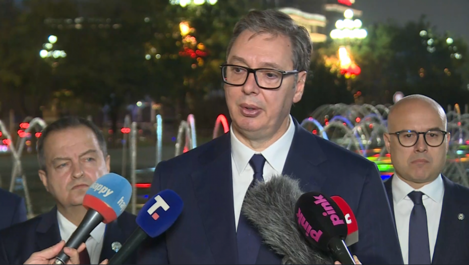 VUČIĆ SE OBRATIO POSLE SASTANKA SA SIJEM "Ponosan sam na Srbiju " (VIDEO)