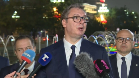 VUČIĆ O CENI NAFTE KOJA RASTE "Siniša će morati noćas da traži rešenje za Srbiju"