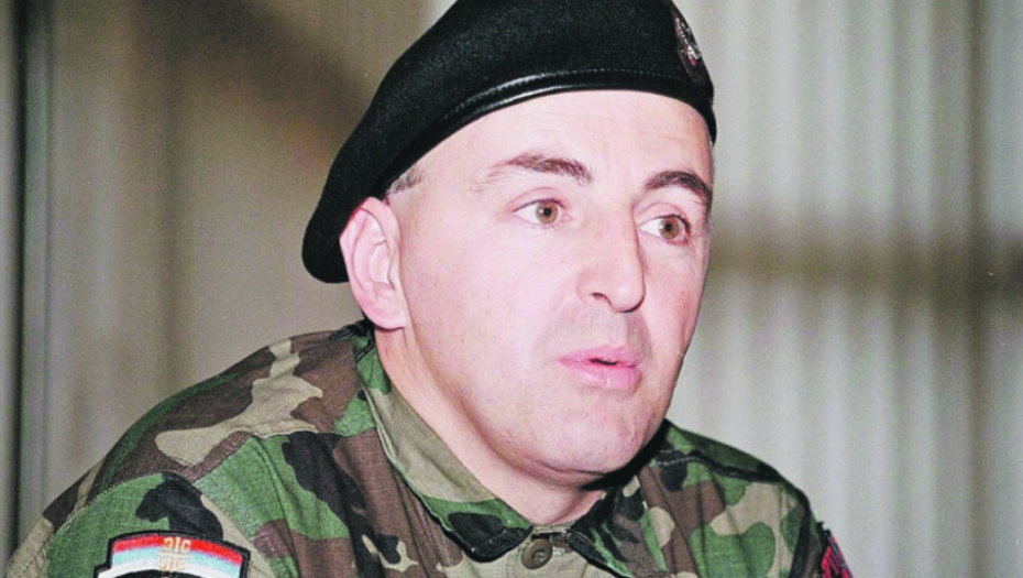 NAJBOGATIJE DETE DEVEDESETIH, OCA MU UBILI ZAJEDNO SA ARKANOM Vozio auto sa 6 godina, bahatio se, a danas je oženjen lepom voditeljkom