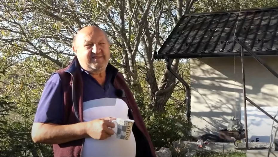 GASTARBAJTER PRONAŠAO NAČIN DA NE PLAĆA STRUJU Napravio vikendicu iz snova, a ima i lift