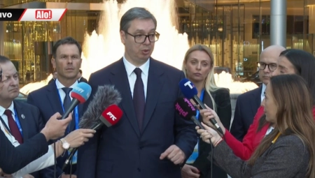 "NA NARODU JE DA IZABERE" Vučić: Predstojeći izbori biće izbor između prošlosti i budućnosti