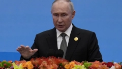 OVO SU SVE TEORIJE O PUTINOVIM BOLESTIMA Kremlj ovo žestoko negira