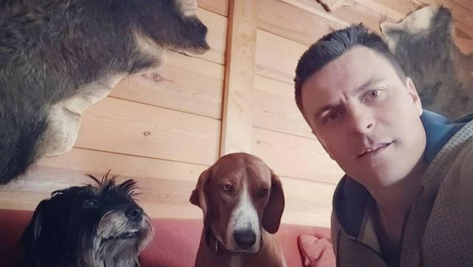 SKRIVENI KUTAK U SRCU BEOGRADA Skromni stan Vuka Kostića odiše elegancijom, vodio je računa o svakom detalju