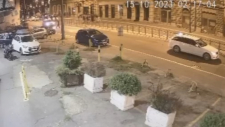 BRUTALNA TUČA U BEOGRADU Njih 20 mlati jednog momka, žena urla sa terase da prestanu