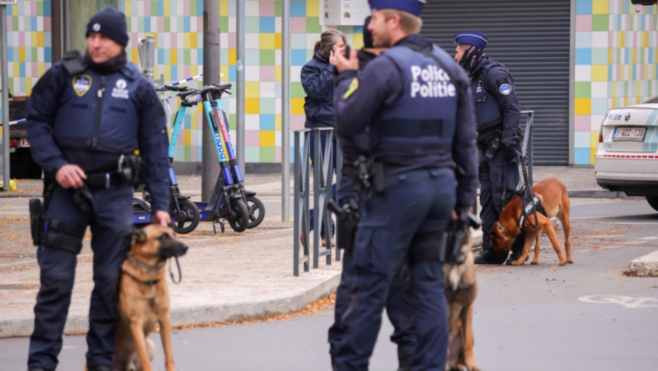 OTAC UBIJEN PRED SINOM (12) Jeziv zločin, napadači verovatno lokalna banda