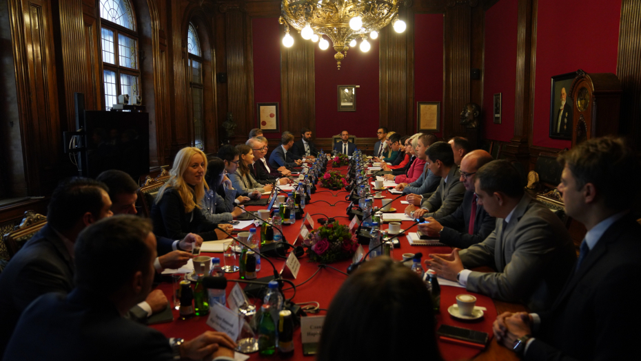 Počeli razgovori misije MMF-a s delegacijom Srbije (FOTO)