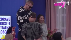 BACIĆU I NJEGA I KERA U JEZERO! Janjuš besan kao ris, izgovorio salvu uvreda na Urošev račun!